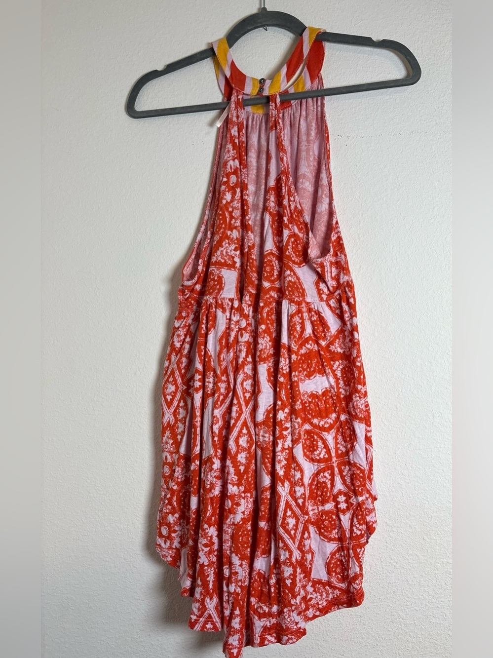 Sleeveless Red Print Halter Swing Top - Picture 4 of 6